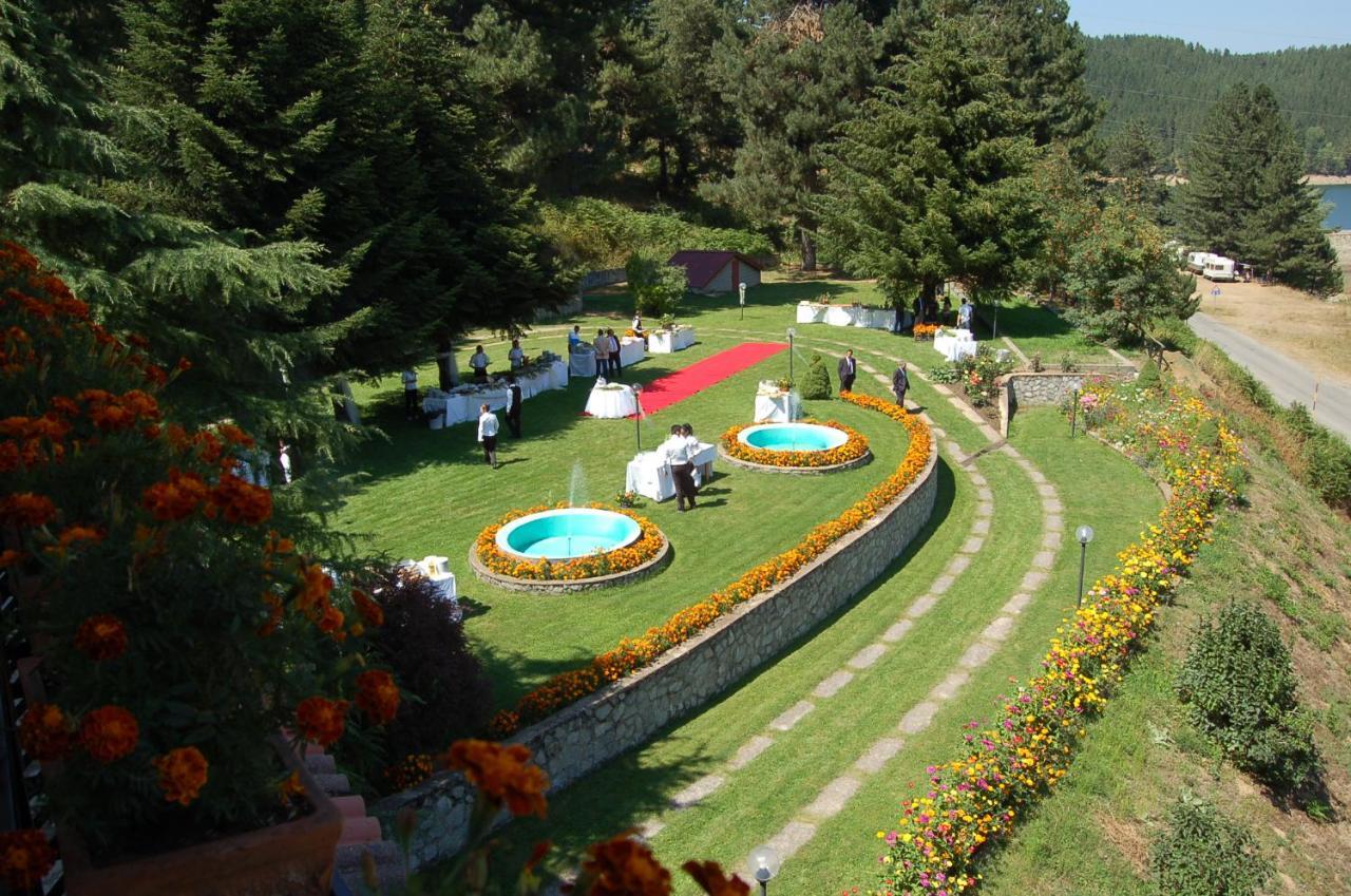 Hotel Lo Sciatore Cotronei Exterior photo